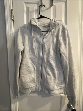 Light Gray Full-Zip Hoodie with Hood and Pockets